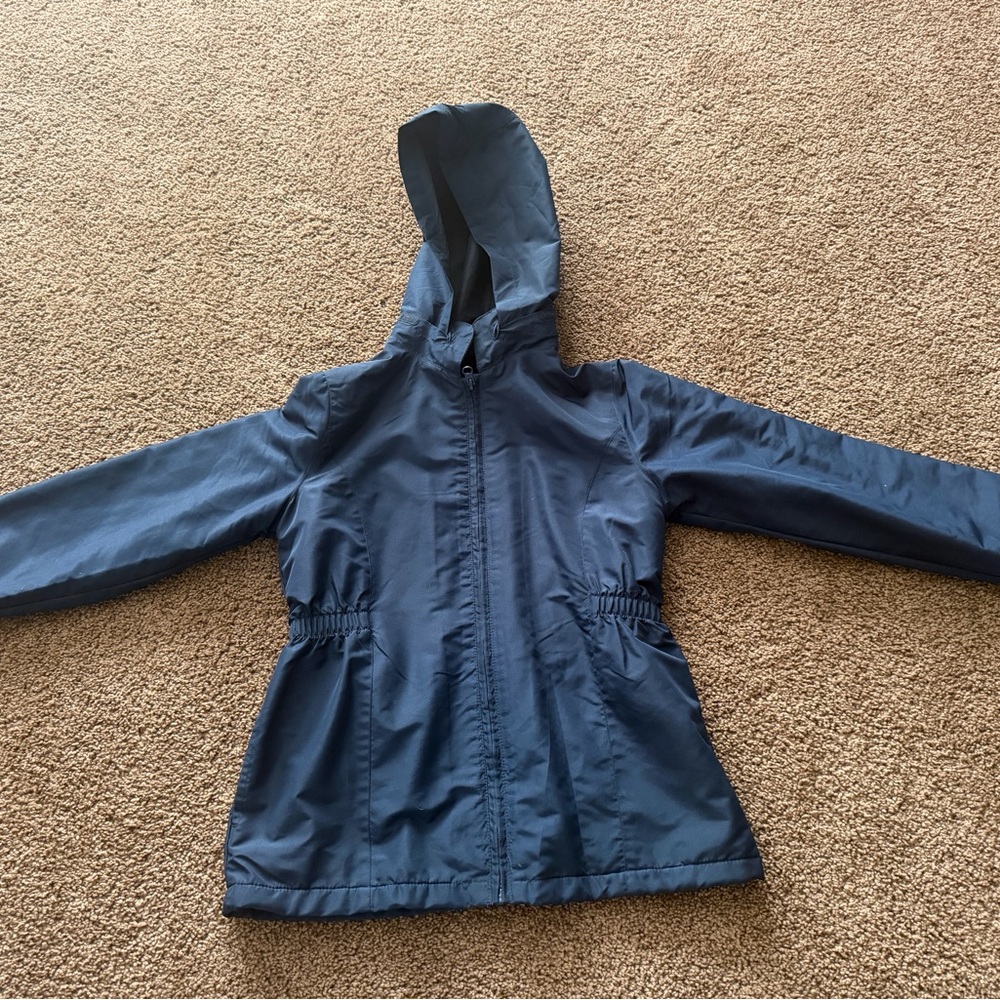 Very nice girls weather resistant jacket!